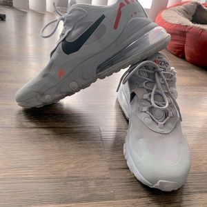 Nike AirMax 270